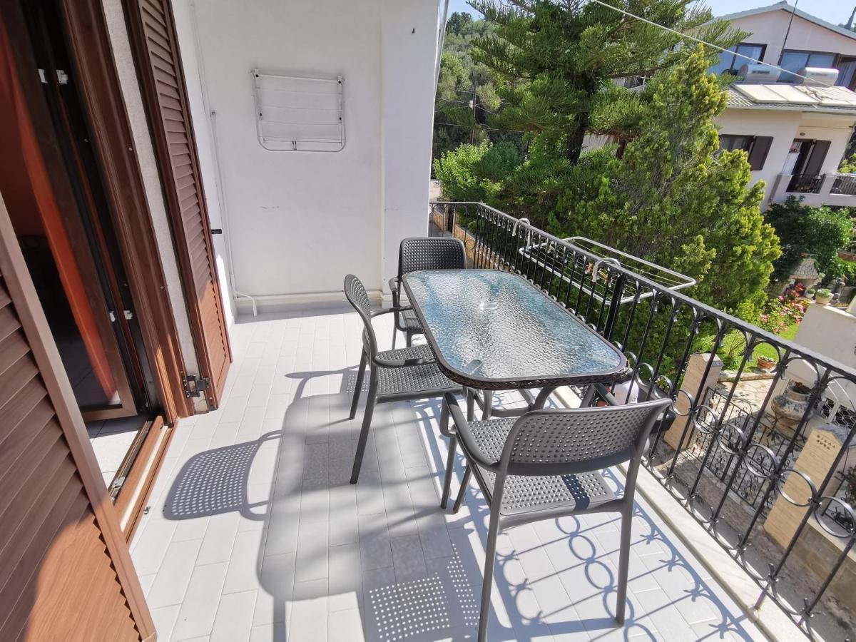 Marinos Aparts Aparthotel Sívota Exteriör bild
