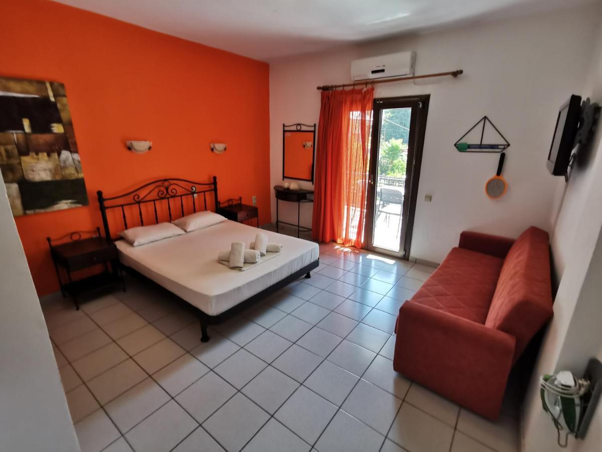 Marinos Aparts Aparthotel Sívota Exteriör bild
